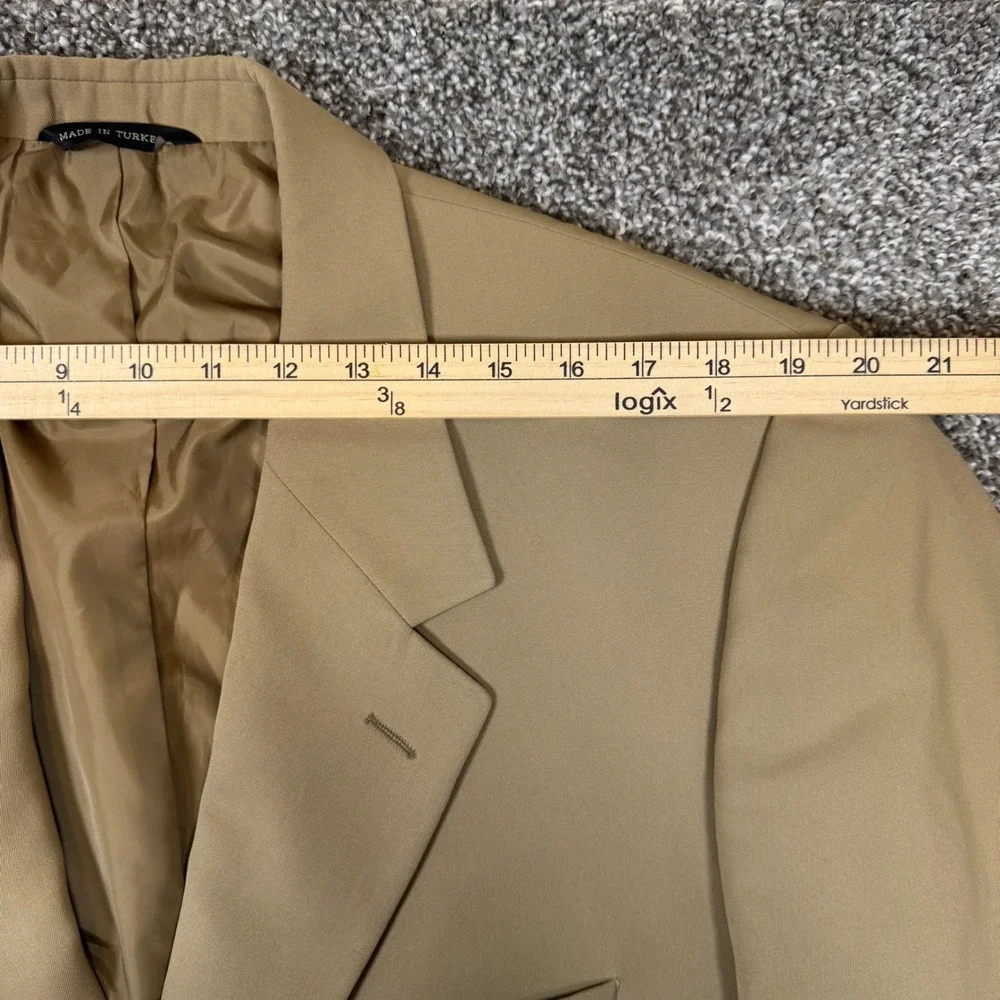 LL Bean Traveler Microfiber Blazer Mens 45R Tan Khaki 2 Button Sport Coat - Picture 9 of 14